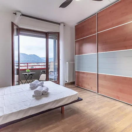 Lena House - Swiss Border View Apartamento