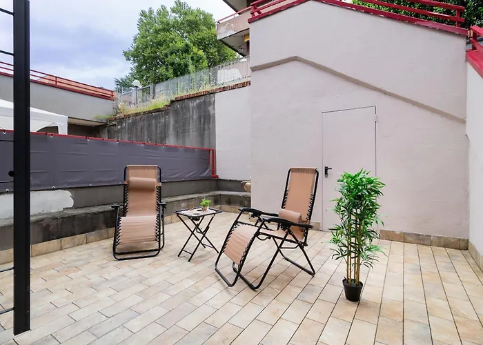 Lena House - Swiss Border View Apartamento Como