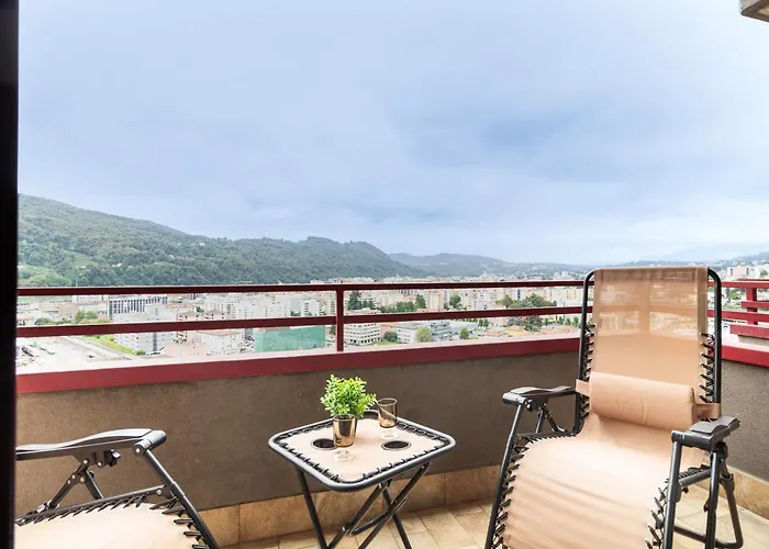 Lena House - Swiss Border View Appartement *